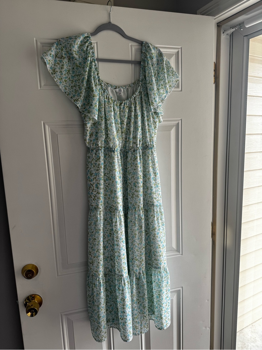 Time and Tru Light Blue Floral Blouse